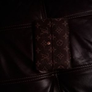 Louis Vuitton Monogram Trifold Wallet